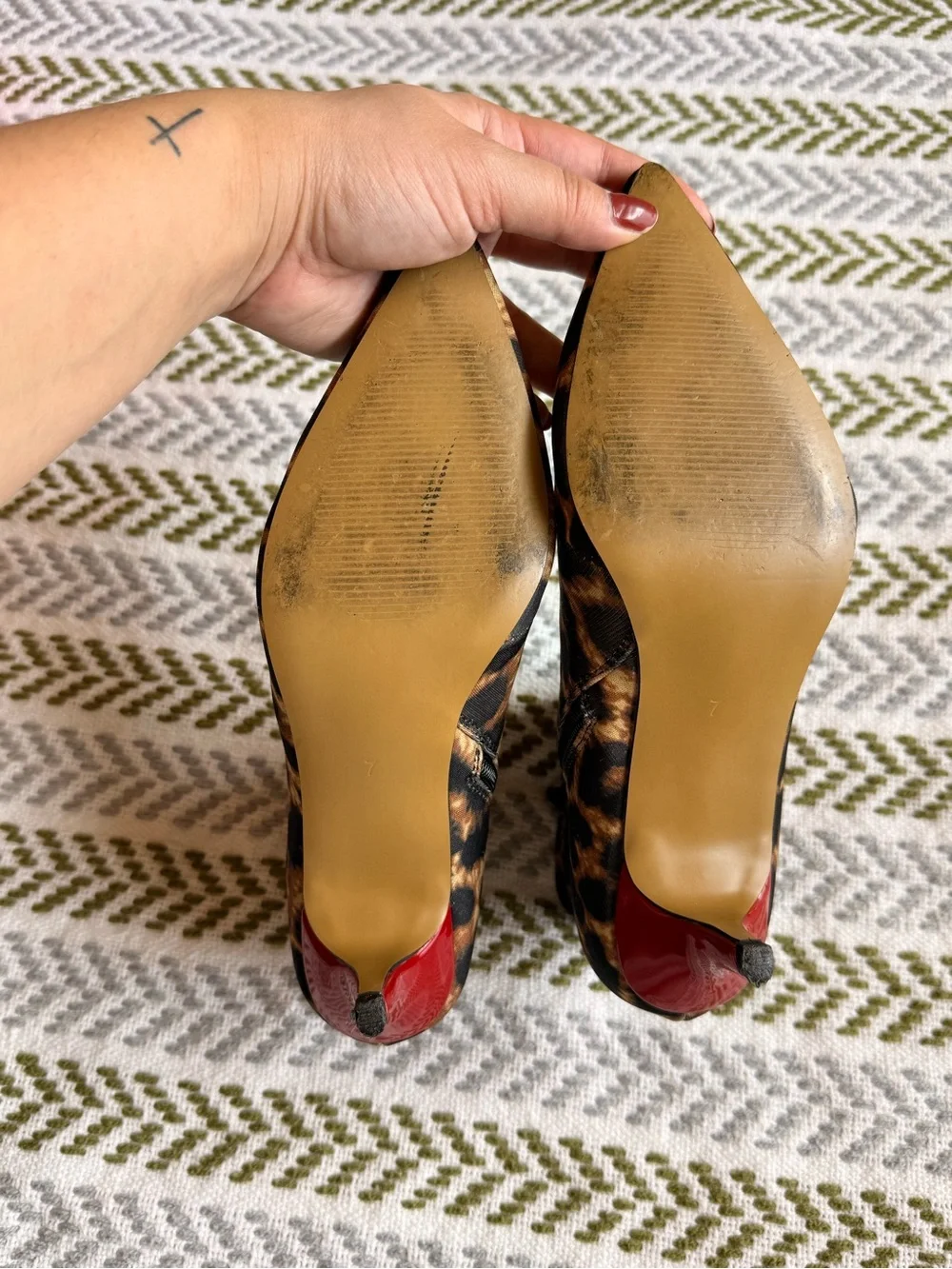 Betsey Johnson stylish leopard